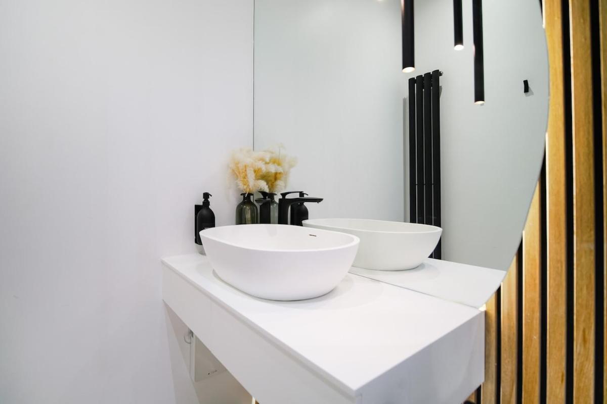 Japandi By The Heim Residences Manchester Exterior photo
