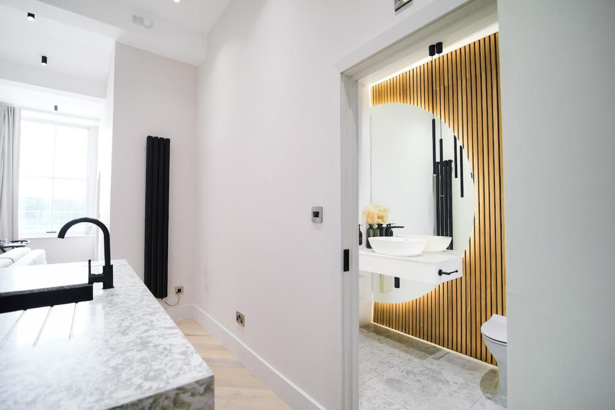 Japandi By The Heim Residences Manchester Exterior photo